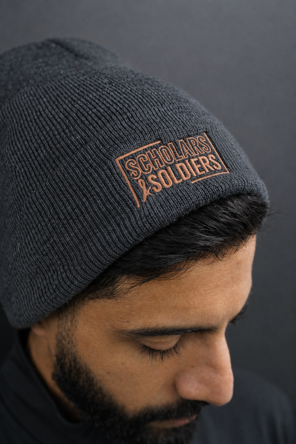 WINTER BEANIE / STONE GREY / BRONZE AGE